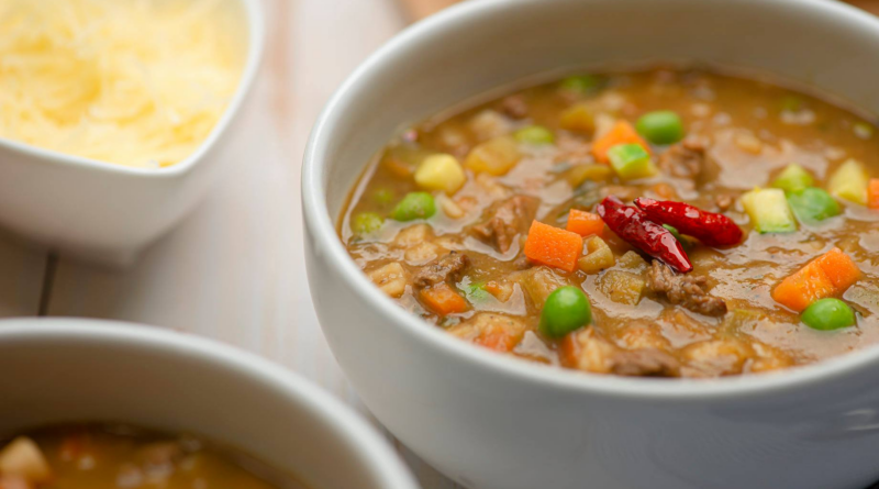 Segredos da Culinária: 3 Passos para uma Sopa Caseira Perfeita e Nutritiva