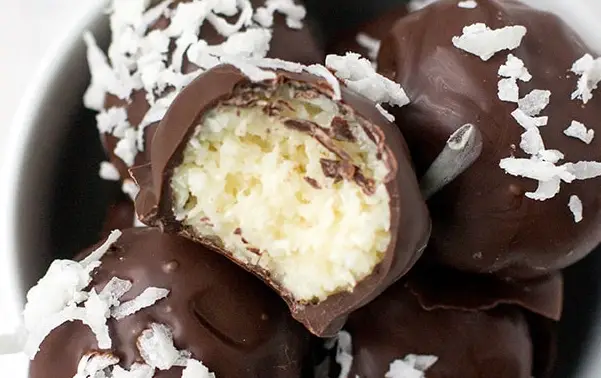 Sabor Exclusivo: Bombom de Chocolate e Coco Ralado em 5 Passos Fáceis